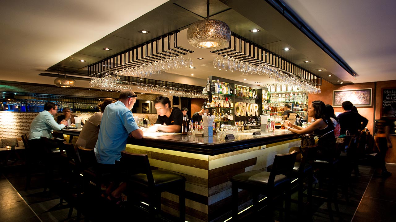 Oskar Bistro Bar (Sukhumvit, Bangkok) Siam2nite
